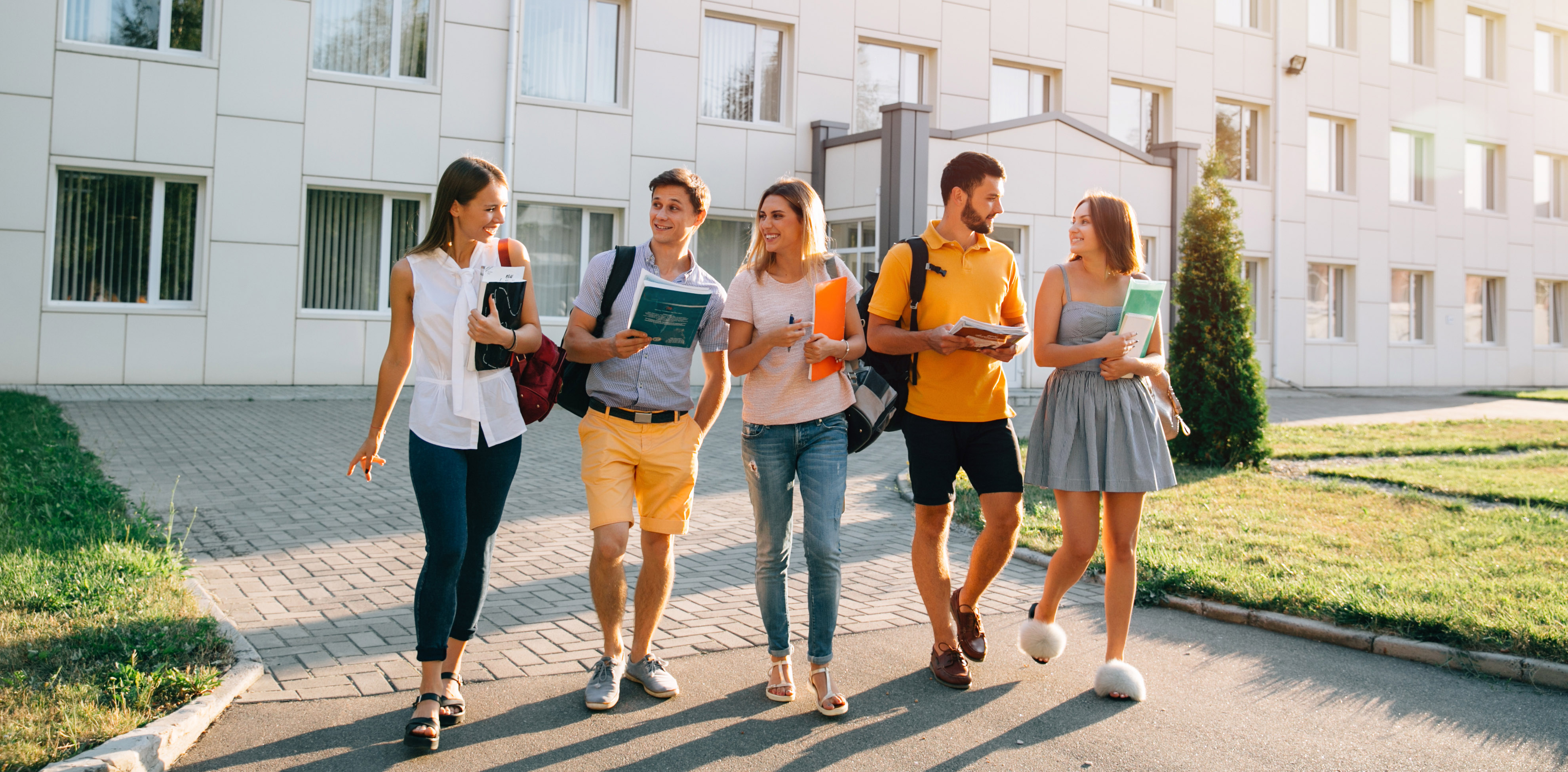 Seminarios y Conferencias